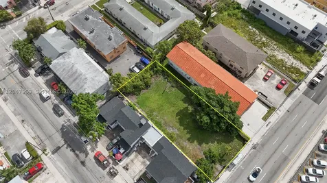 1877 SW 7th Street Miami FL 33135