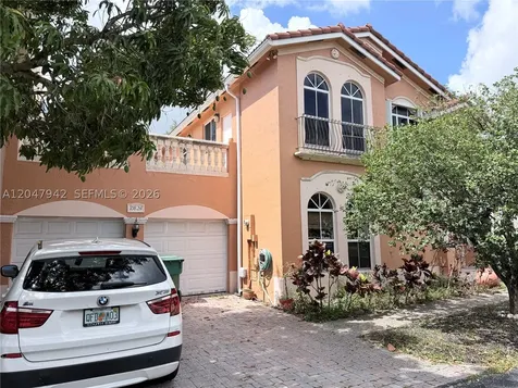 10824 NW 51st Lane Doral FL 33178