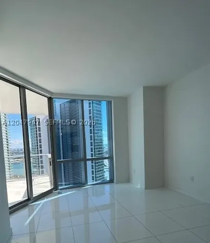 851 NE 1st Avenue Miami FL 33132