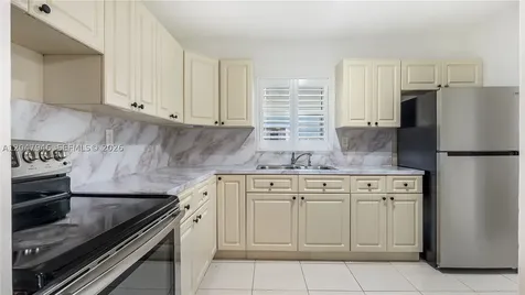 19200 NW 44th Avenue Miami Gardens FL 33055