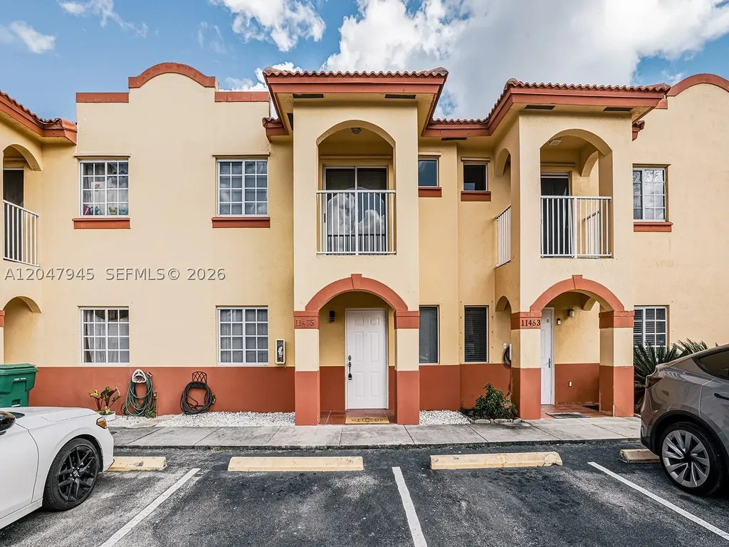 11475 NW 94th Place Hialeah Gardens FL 33018