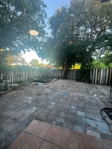 451 NE 136th Street North Miami FL 33161