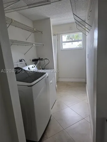 40 NW 87th Avenue Miami FL 33172