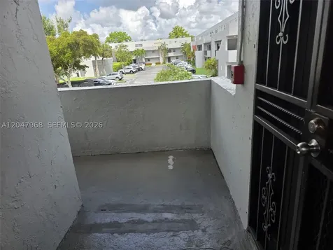 40 NW 87th Avenue Miami FL 33172