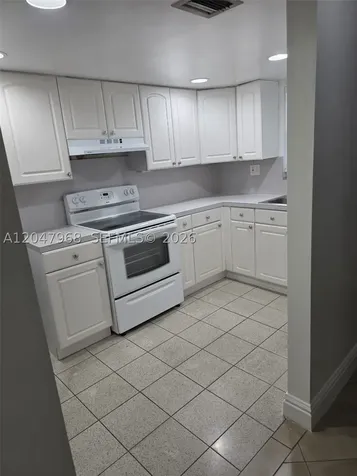 40 NW 87th Avenue Miami FL 33172