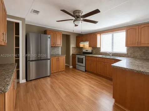 19800 SW 180th Ave Lot 583 Miami FL 33187