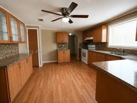 19800 SW 180th Ave Lot 583 Miami FL 33187