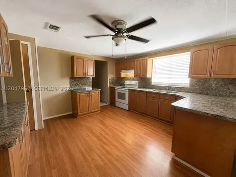 19800 SW 180th Ave Lot 583 Miami FL 33187