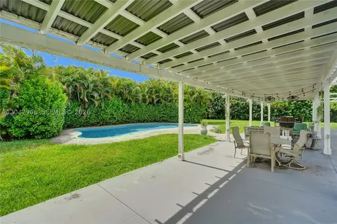 22421 SW 184th Avenue Miami FL 33170