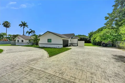 22421 SW 184th Avenue Miami FL 33170