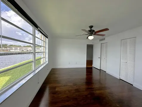 1300 NE 191st Street Miami FL 33179