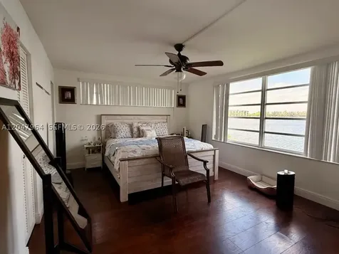 1300 NE 191st Street Miami FL 33179