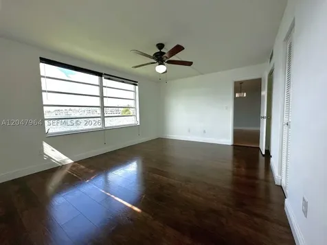 1300 NE 191st Street Miami FL 33179