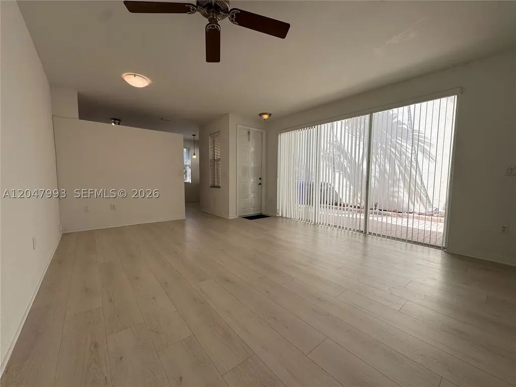 1595 Seagrape Way Hollywood FL 33019
