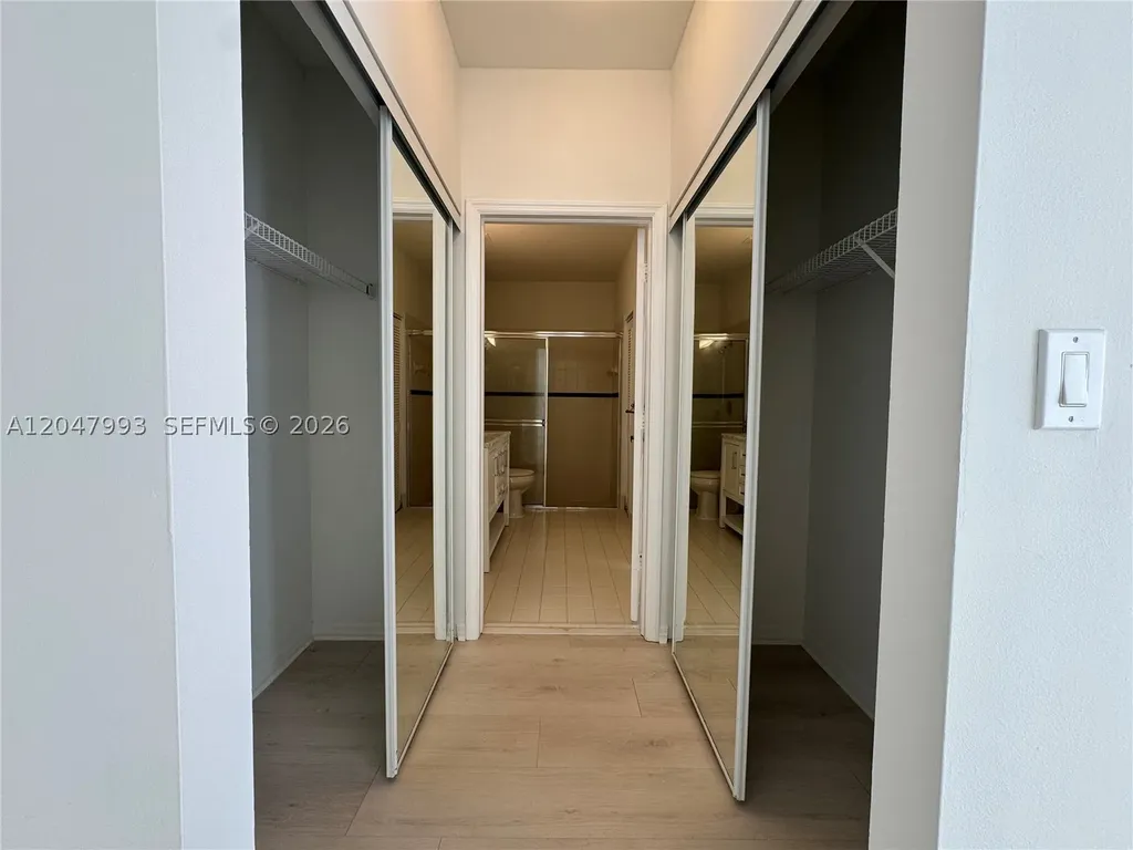 1595 Seagrape Way Hollywood FL 33019