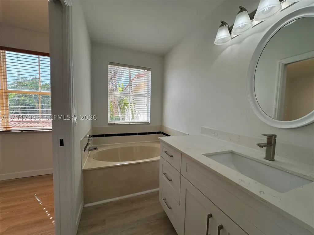 1595 Seagrape Way Hollywood FL 33019