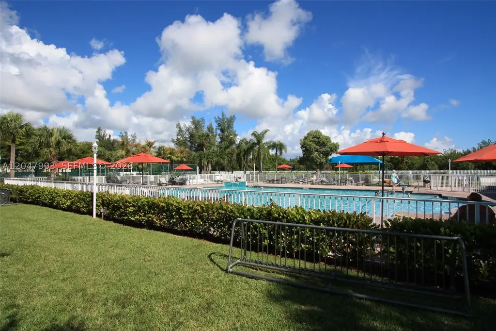 1595 Seagrape Way Hollywood FL 33019