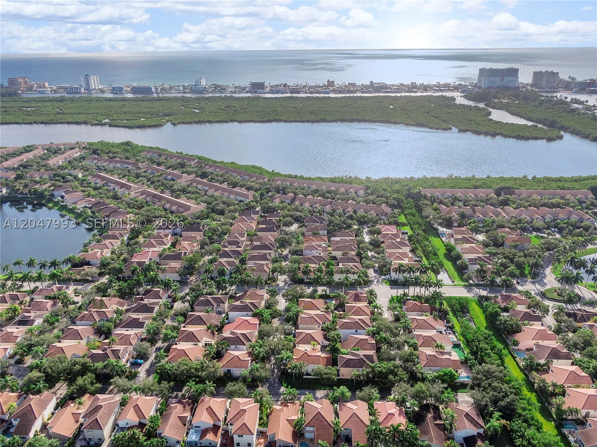 1595 Seagrape Way Hollywood FL 33019