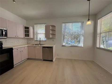 1595 Seagrape Way Hollywood FL 33019