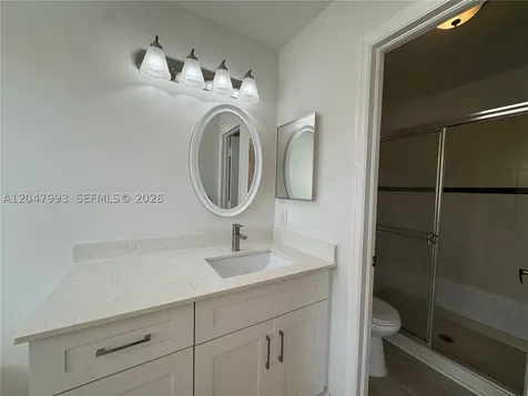1595 Seagrape Way Hollywood FL 33019