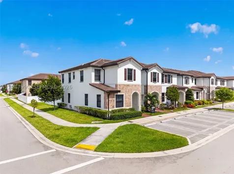 10908 W 32nd Lane Hialeah FL 33018