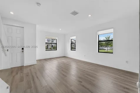 10908 W 32nd Lane Hialeah FL 33018