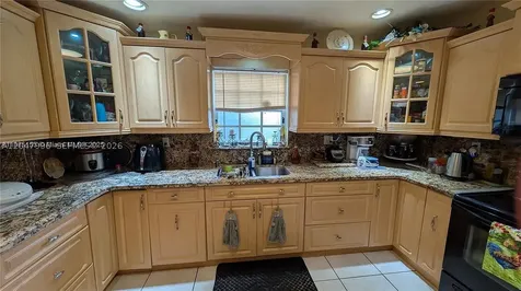 900 W 50th Place Hialeah FL 33012
