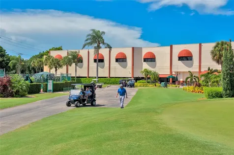 Pembroke Pines FL 33025