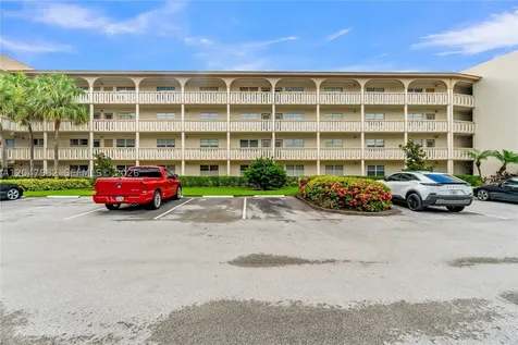 2101 Lucaya Bend Coconut Creek FL 33066