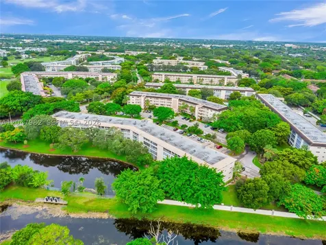 2101 Lucaya Bend Coconut Creek FL 33066