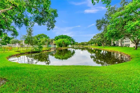 2101 Lucaya Bend Coconut Creek FL 33066