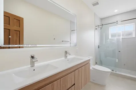 8320 NW 167th Terrace Miami Lakes FL 33016