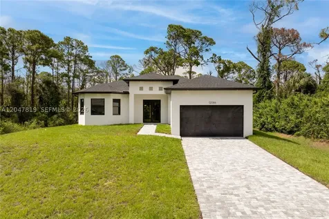 12086 Chamberlain Boulevard Port Charlotte FL 33953