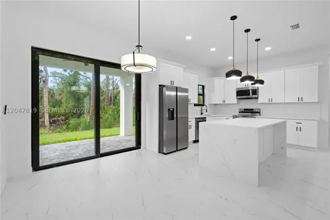 12086 Chamberlain Boulevard Port Charlotte FL 33953