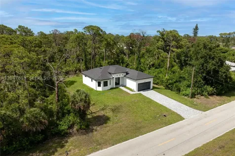 12086 Chamberlain Boulevard Port Charlotte FL 33953