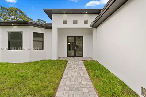 12086 Chamberlain Boulevard Port Charlotte FL 33953
