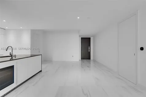 300 Biscayne Boulevard Way Miami FL 33131
