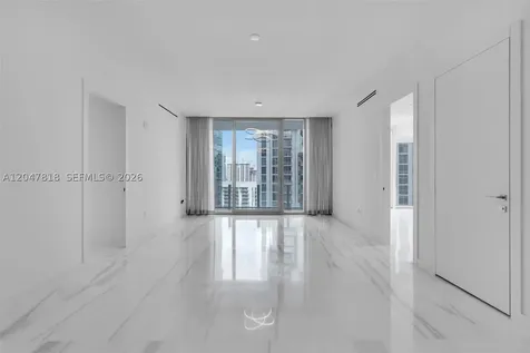 300 Biscayne Boulevard Way Miami FL 33131