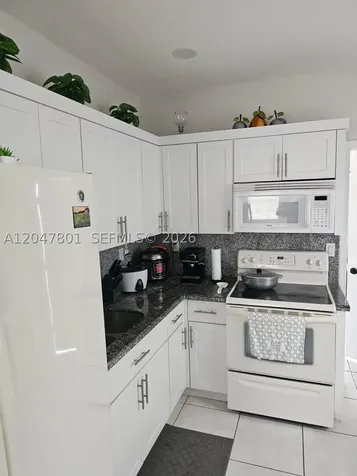 7565 N Augusta Drive Hialeah FL 33015