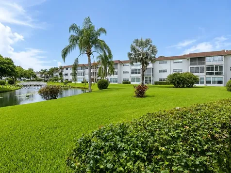 4700 NW 35th Street Lauderdale Lakes FL 33319