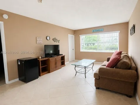 4700 NW 35th Street Lauderdale Lakes FL 33319