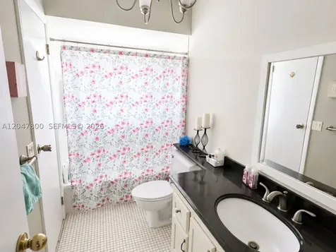 4700 NW 35th Street Lauderdale Lakes FL 33319