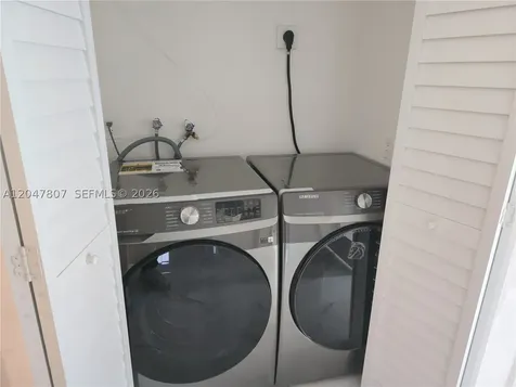 1141 SW 8th Terrace Fort Lauderdale FL 33315