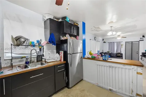 2901 NW 9th Court Fort Lauderdale FL 33311