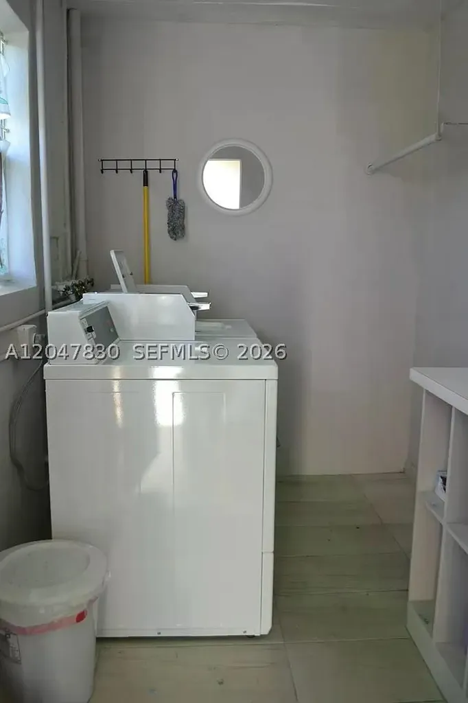 9855 Sandalfoot Boulevard Boca Raton FL 33428