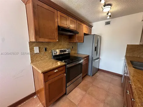 4990 NW 97th Place Doral FL 33178