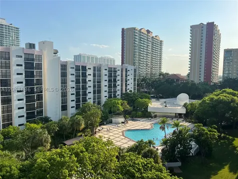17011 N Bay Road Sunny Isles Beach FL 33160