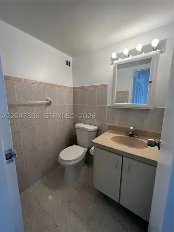 17011 N Bay Road Sunny Isles Beach FL 33160