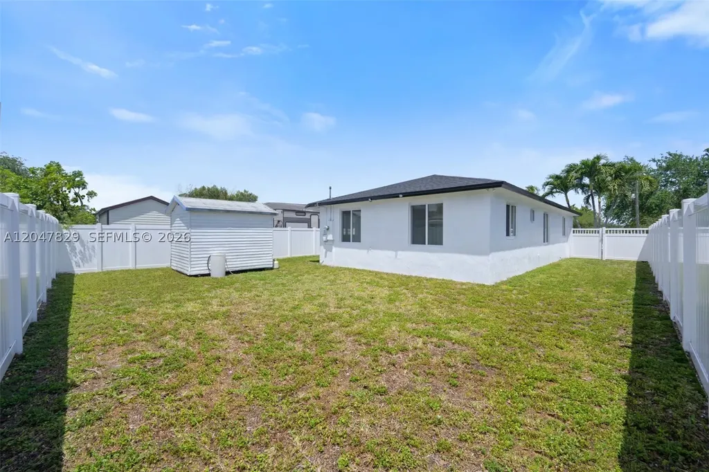 5580 Plunkett Street Hollywood FL 33021