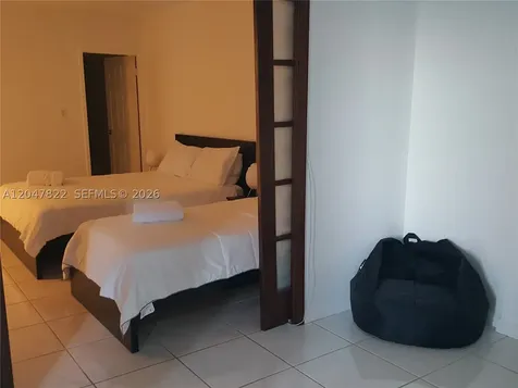 5401 Collins Avenue Miami Beach FL 33140